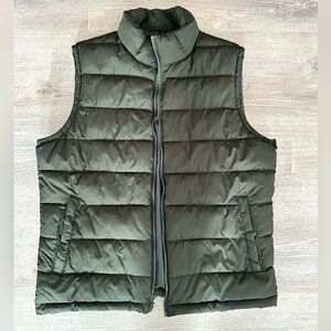 GAP - Men’s Down Puffer Vest - Forest Green - Size Medium - NWOT
